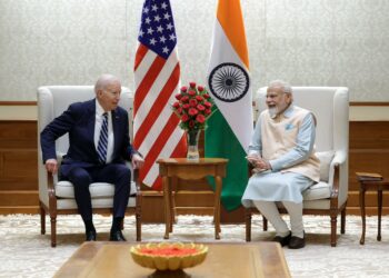 Joe Biden llegó a la India para participar en la cumbre del G20