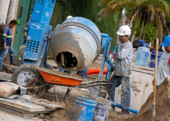 Constructora El Salvador avanza los trabajos de cableado subterráneo en la Zona Rosa