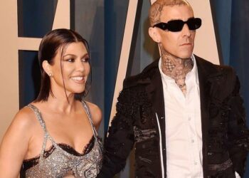 Kourtney Kardashian ya se recupera en casa tras su misterioso ingreso hospitalario