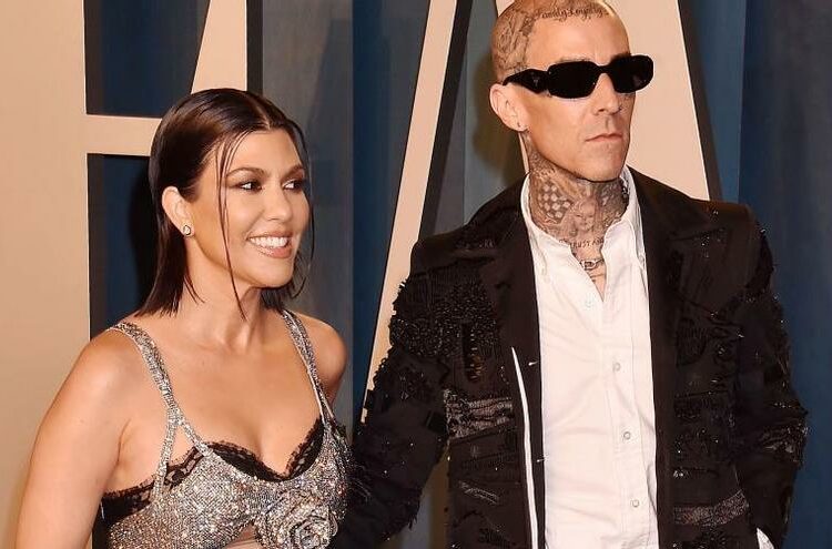 Kourtney Kardashian ya se recupera en casa tras su misterioso ingreso hospitalario