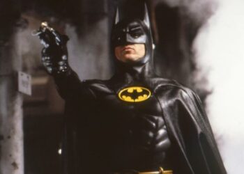 The Flash: Tim Burton cree que Warner maltrató su Batman y Superman