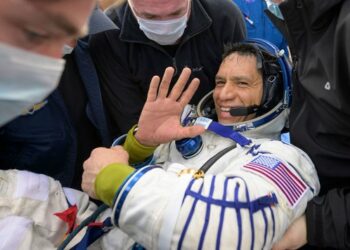 Frank Rubio tras batir récord en el espacio: “Me emociona poder volver a caminar”