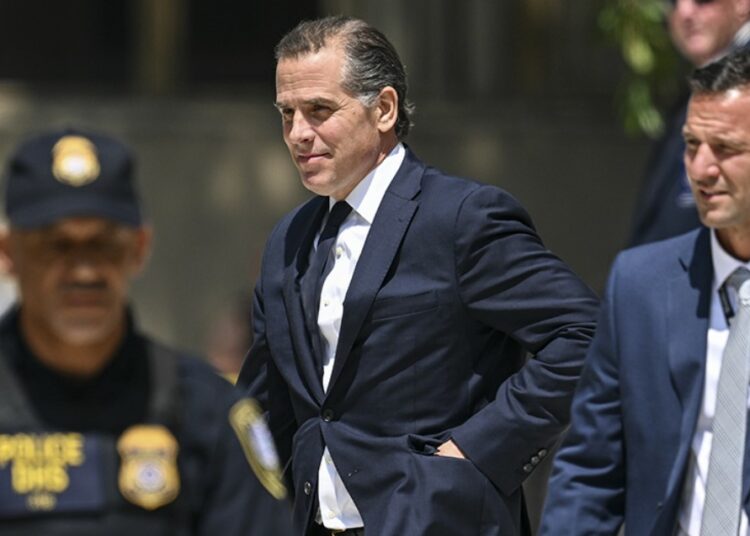 Acusan a Hunter Biden de delitos relacionados con armas de fuego y drogas