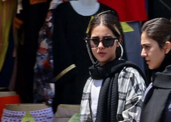 Irán: ley refuerza sanciones para mujeres que no usen velo
