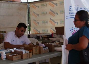 Asamblea emite dictamen para regular precios de las medicinas a partir de 2024