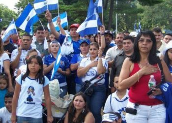 Asamblea aprueba normativa para proteger personas migrantes y su familia