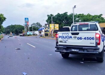 Motociclista muere tras impactar con vehículo en Sonsonate