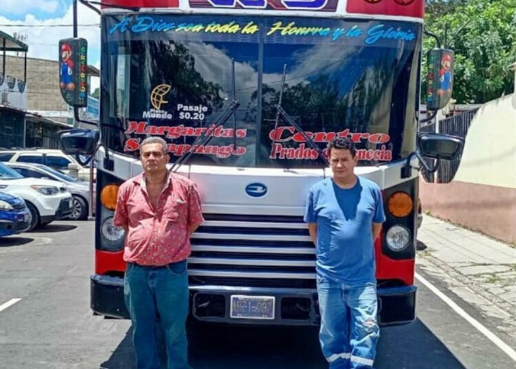 Capturan a conductores que manejaban en sentido contrario en Soyapango