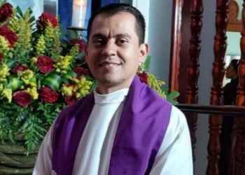 Policía de Nicaragua arresta a otro sacerdote