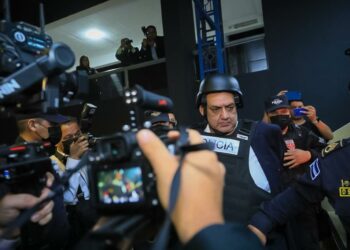 Diputado Alberto Romero es desaforado y es trasladado esposado a bartolinas