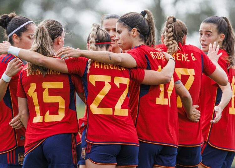 Las futbolistas españolas ponen fin al boicot después de que la federación se compromete a hacer cambios inmediatos