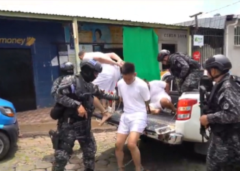 Presentan requerimiento fiscal contra 6 elementos de la FAES acusados de violación sexual de una menor