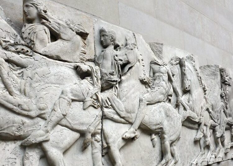 Revelan colores originales de los mármoles del Partenón