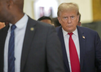 Acusan a Trump de compartir secretos de submarinos nucleares