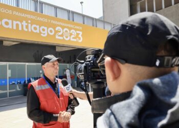 Jorge “El Mágico” González también tiene admiradores en Santiago de Chile