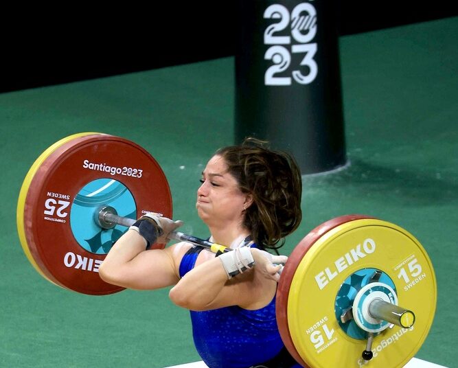 La salvadoreña Victoria Grenni finaliza novena en levantamiento de pesas en los Juegos Panamericanos