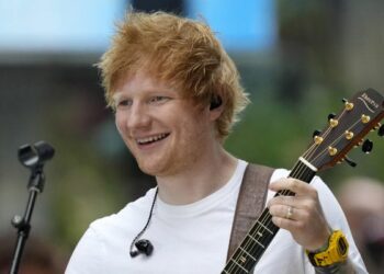 Ed Sheeran vive un desagradable incidente en un vuelo por culpa de un pasajero borracho