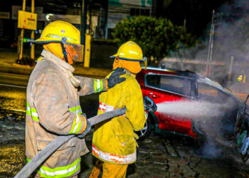 Autoridades se integran para intervenir en los incendios de los vehículos
