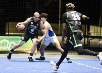 San Salvador padeció ante la racha ganadora de Metapán