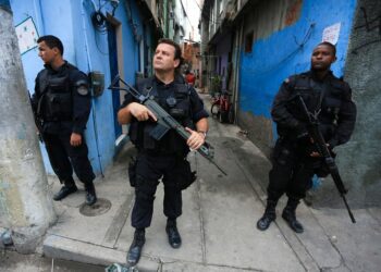 Brasil anuncia medidas para frenar la violencia en Bahía y Río de Janeiro