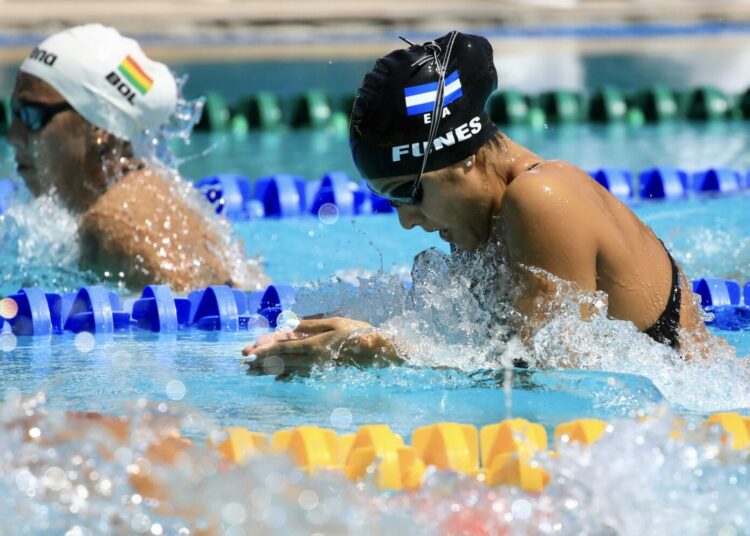 El Salvador comienza participación en Santiago 2023 con siete deportes