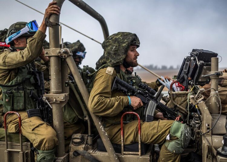 Israel retoma «control total» de zonas atacadas por Hamás