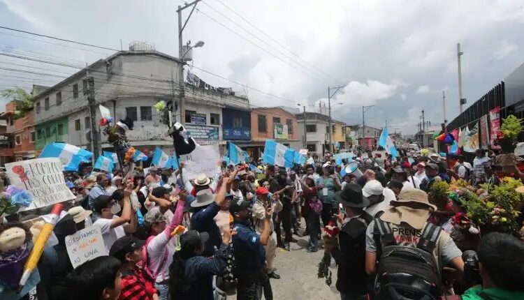 Guatemala cumple siete días de protestas contra la Fiscalía