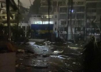 (VIDEOS) El huracán Otis de categoría 5 toca tierra y causa graves daños e inundaciones en Acapulco, México