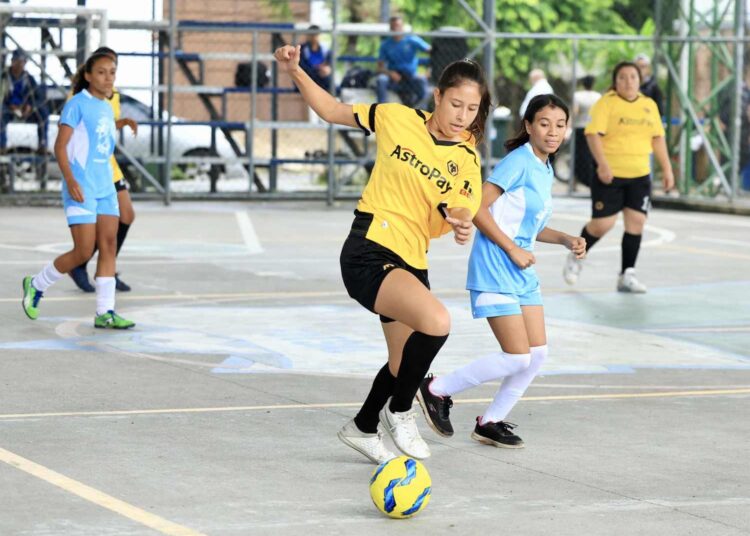 Sacacoyo con ventaja en la semifinal de fútbol sala