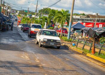 Autoridades finalizan trabajos de reparación de hundimiento frente al mercado La Tiendona