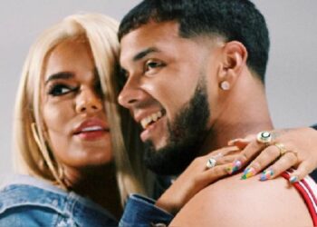 Karol G por primera vez habla de lo difícil que fue seguir con su carrera mientras sufría la “tusa” por Anuel AA