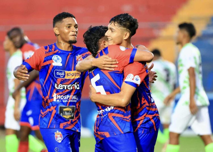 Santa Ana Municipal ganó en el Quiteño