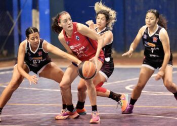 Salvadoreñas venció en Santa Ana y avanzó a semifinales