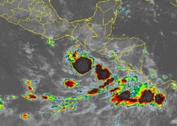 La depresión tropical diecinueve E se convirtió en la tormenta Pilar