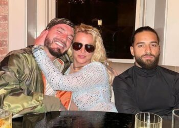 Britney Spears interrumpe cena de Maluma y J Balvin y la cara del colombiano se vuelve meme
