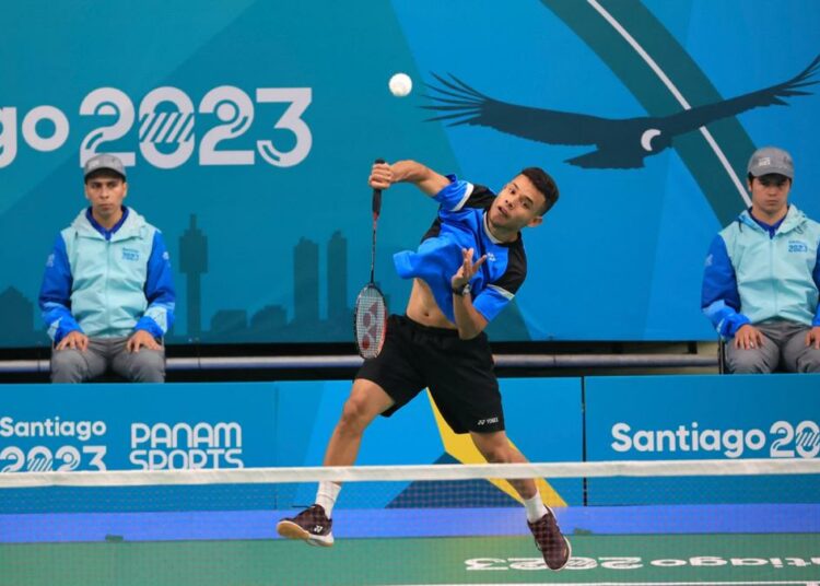 El salvadoreño Uriel Canjura avanza a semifinales y asegura una medalla en bádminton de los Juegos Panamericanos