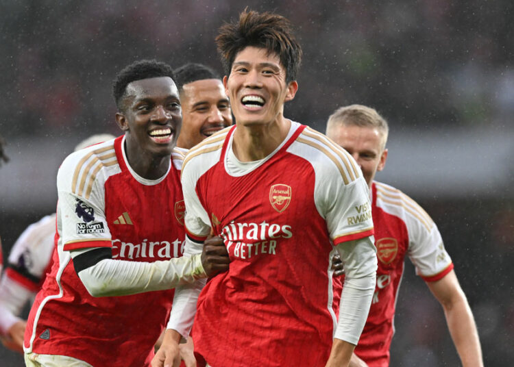 Arsenal Golea Al Sheffield Para Seguir La Estela Del Líder Tottenham