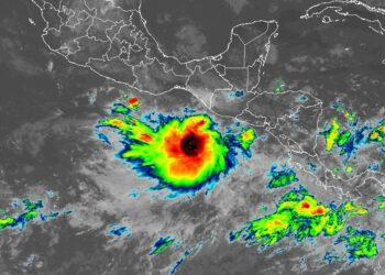 Cielo nublado y lluvia para este viernes por la influencia de una baja presión frente a las costas salvadoreña de informó el Ministerio de Medio Ambiente