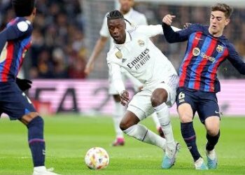 Barcelona y Real Madrid miden sus fuerzas en el Clásico