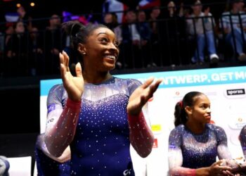 Simone Biles deslumbró en el Mundial y se convirtió en la gimnasta más ganadora