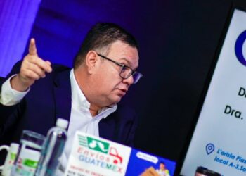 Christian Guevara: “La mayoría de plazas que estaban en la Asamblea, eran plazas fantasmas”