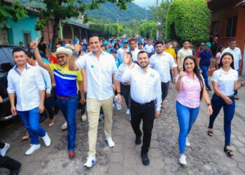 Diputados recorren territorios para conocer y solucionar necesidades de la población