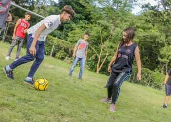 DOM inicia construcción de segundo centro deportivo en Chalatenango