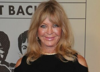 Afirma Goldie Hawn que fue tocada por extraterrestres