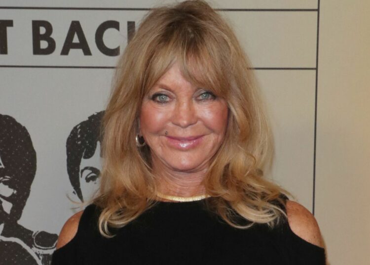 Afirma Goldie Hawn que fue tocada por extraterrestres