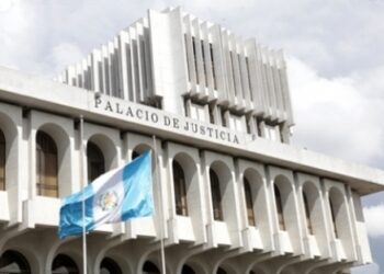 La Corte Suprema de Guatemala respaldó la suspensión penal de los partidos políticos acusados por delincuencia organizada
