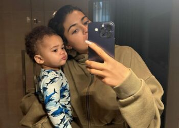 El hijo menor de Kylie Jenner y Travis Scott ya se llama oficialmente Aire Webster
