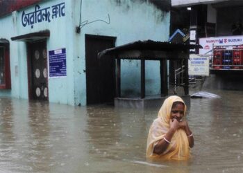 14 muertos y 120 desaparecidos por inundaciones en la India