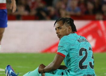 Otra baja para el Barcelona, Koundé, descartado para el Clásico