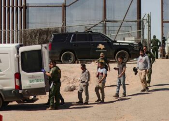 Texas está a un paso de aprobar leyes que colocarían a miles de indocumentados tras las rejas